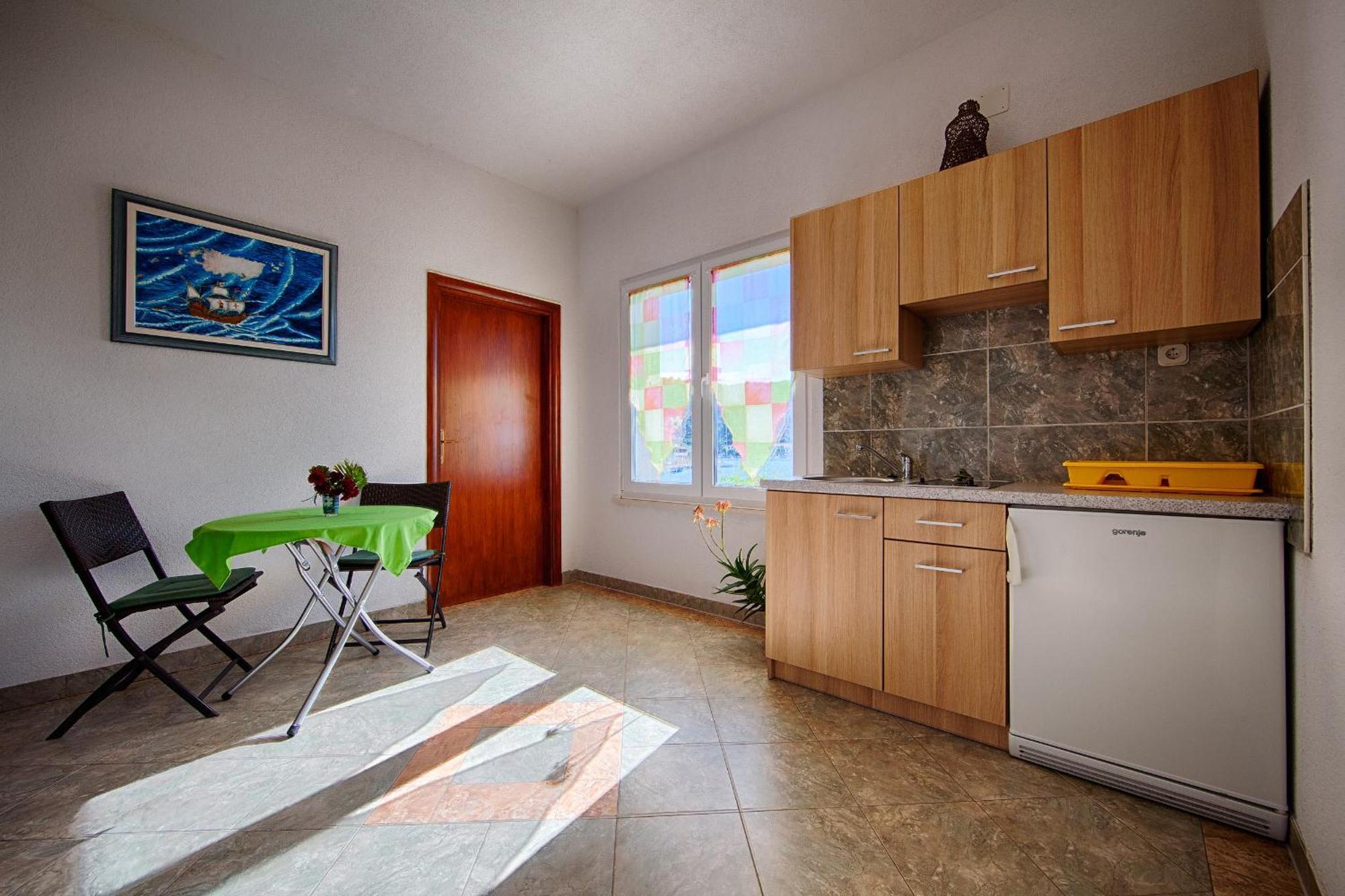Apartments Hropic Lastovo Oda fotoğraf