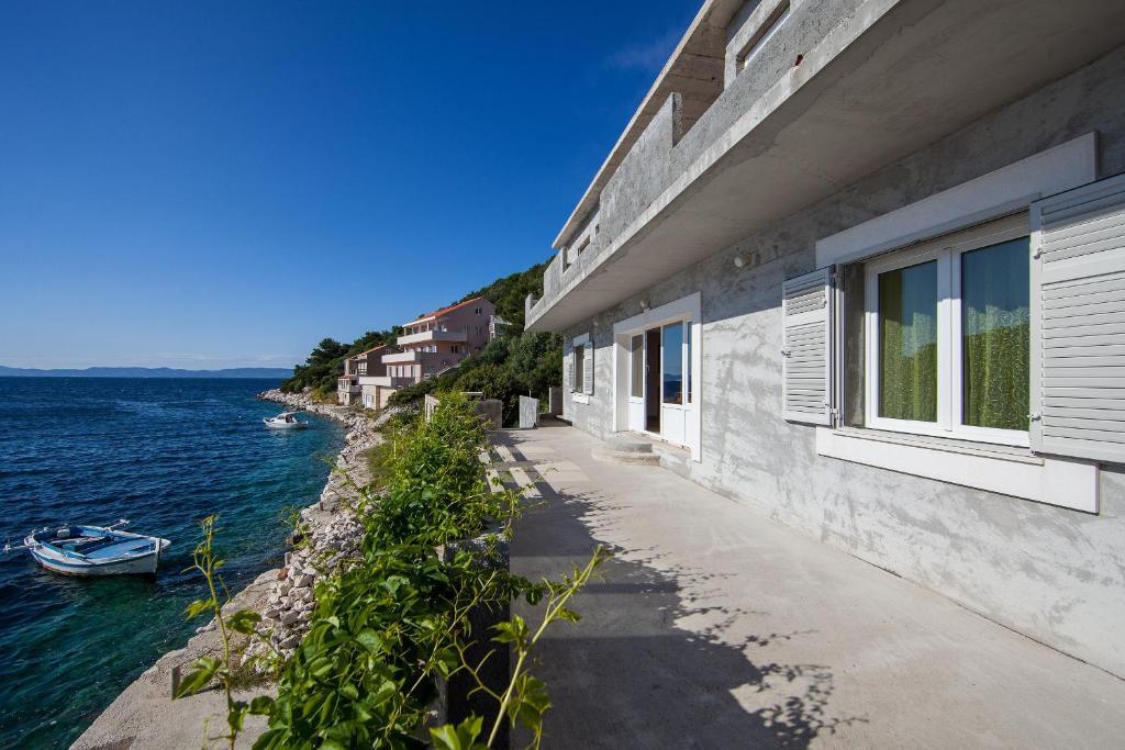 Apartments Hropic Lastovo Oda fotoğraf
